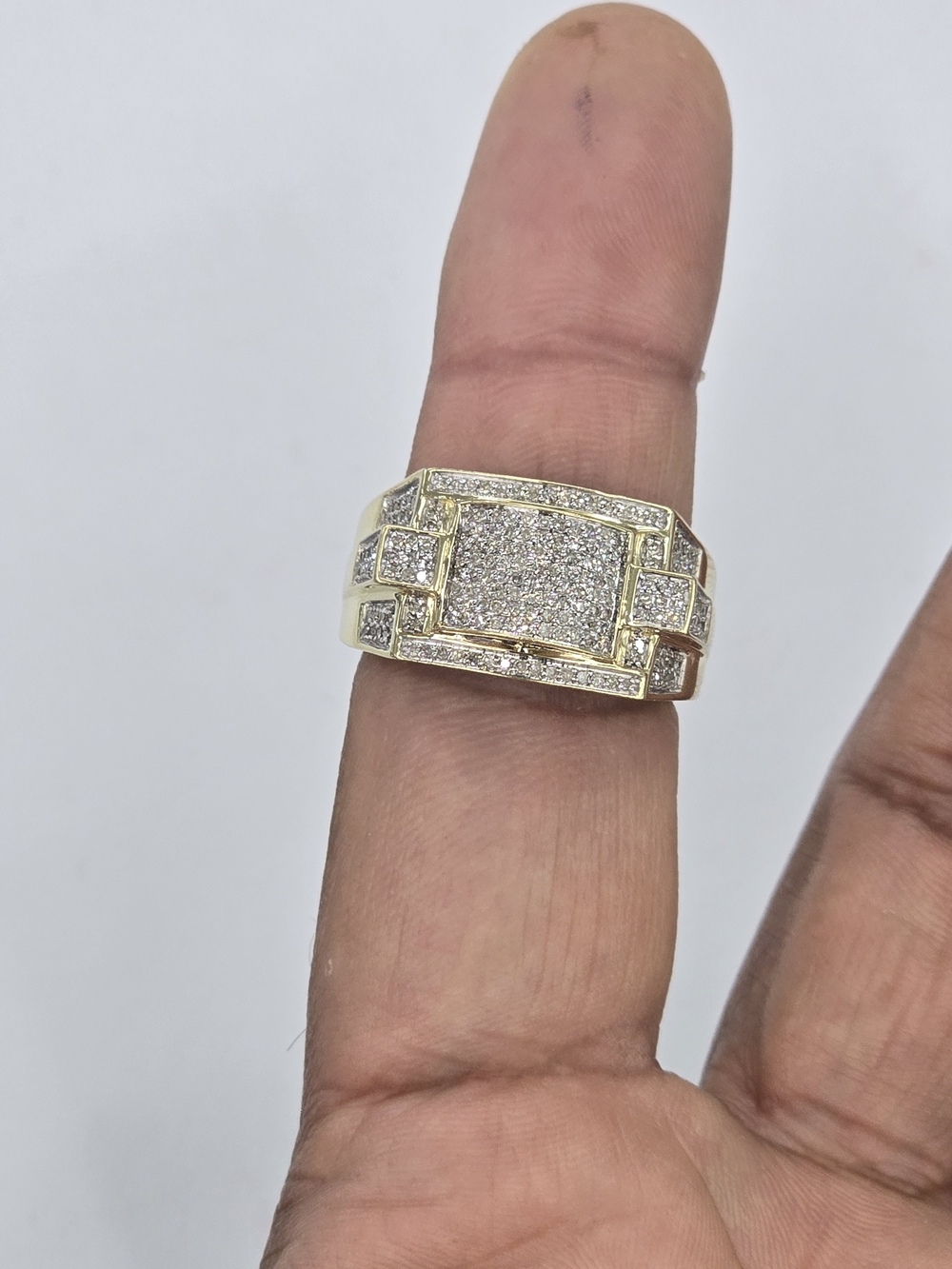 Real Diamond 10kt Gold Ring For Men - Picture 8 of 9